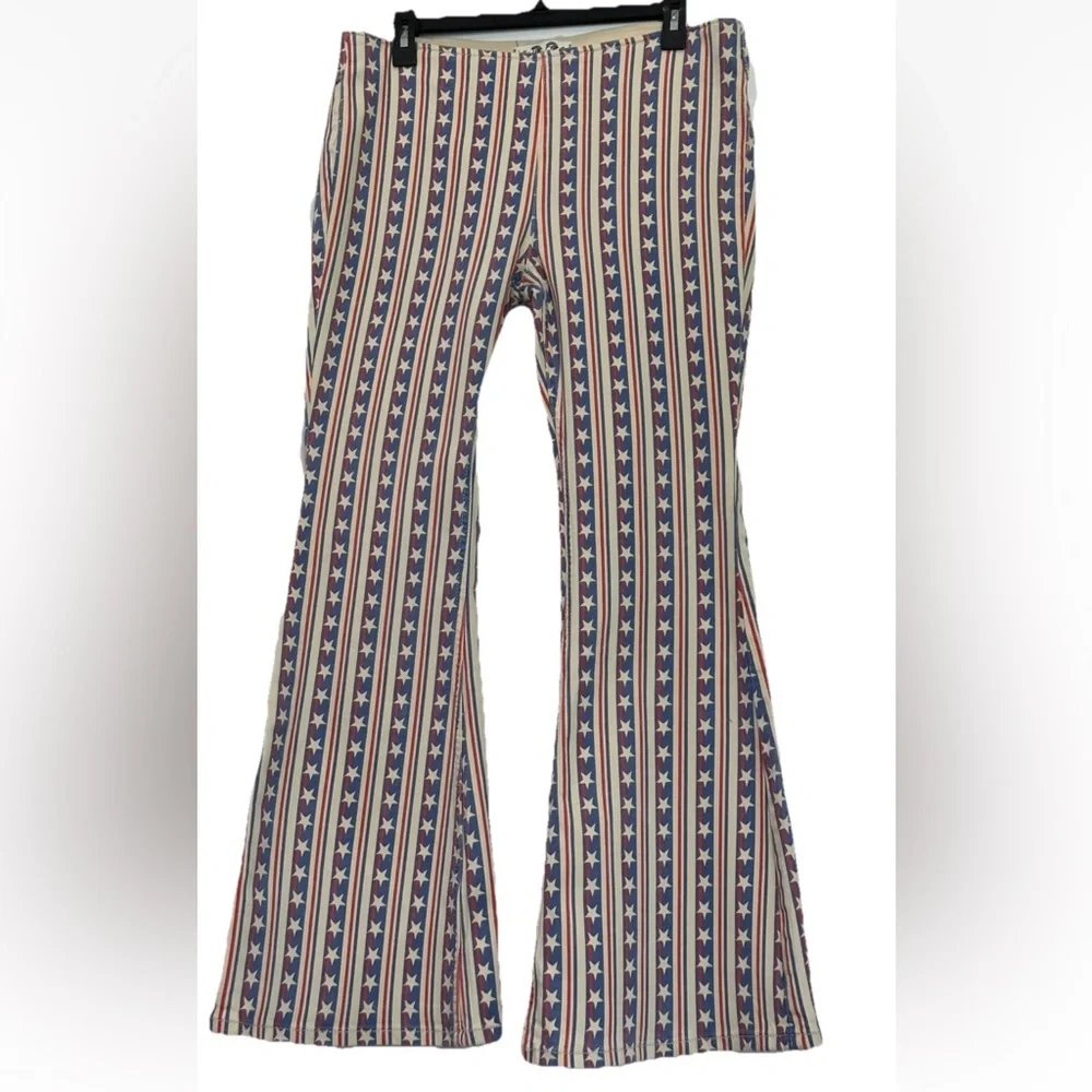 We the Free Penny Pull-on Stars Stripes Denim Stretch Flare Jeans 32 30” Inseam - Picture 2 of 7